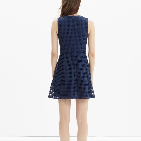 Madewell Eyelet Sun shade Navy Dress Sz 4 - Picture 2 of 7